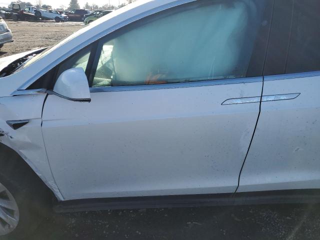 Photo 7 from auction – 2018 TESLA MODEL X with VIN 5YJXCAE2XJF111731