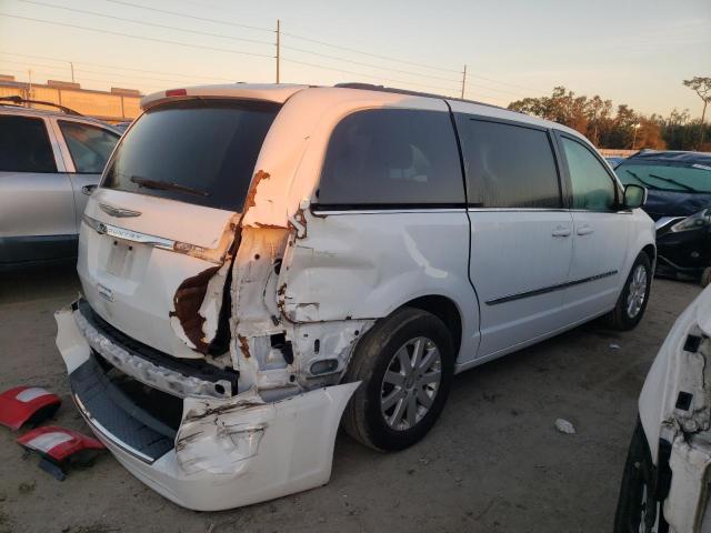 Photo 3 from auction – 2015 CHRYSLER TOWN & COU with VIN 2C4RC1BG3FR545011