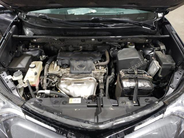 Photo 12 from auction – 2017 TOYOTA RAV4 XLE with VIN JTMRFREV3HJ710191