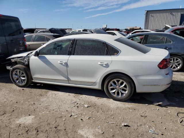 Photo 2 from auction – 2017 VOLKSWAGEN PASSAT S with VIN 1VWAT7A32HC033554