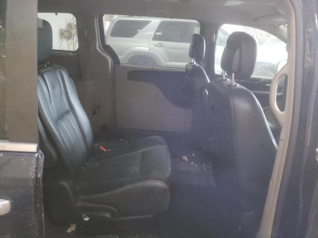 Photo 11 from auction – 2015 CHRYSLER TOWN & COU with VIN 2C4RC1CG9FR590632
