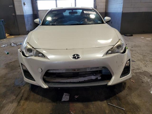 Photo 5 from auction – 2013 TOYOTA SION with VIN JF1ZNAA1XD2714353