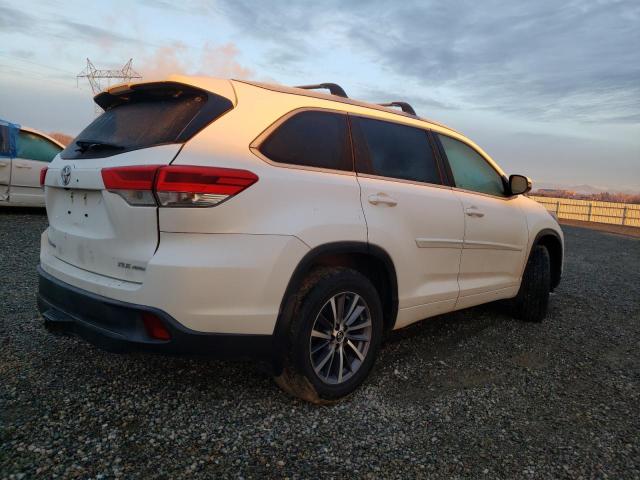Photo 3 from auction – 2018 TOYOTA HIGHLANDER with VIN 5TDJZRFHXJS859204