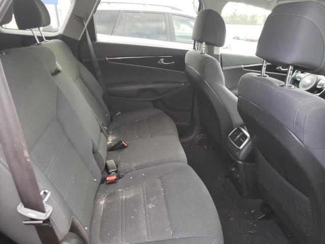 Photo 10 from auction – 2017 KIA SORENTO LX with VIN 5XYPGDA3XHG290750