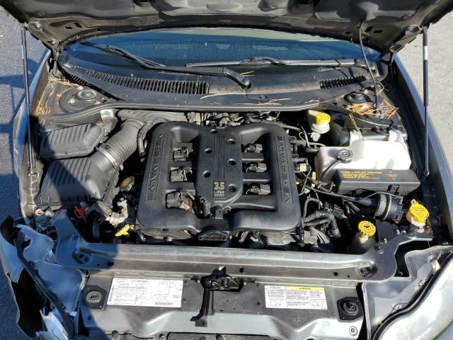 Photo 11 from auction – 2002 CHRYSLER CONCORDE L with VIN 2C3AD36M82H160053