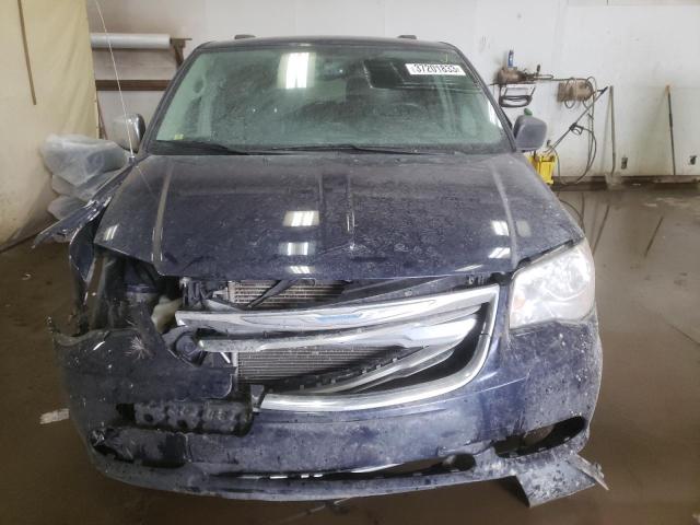 Photo 5 from auction – 2015 CHRYSLER TOWN & COU with VIN 2C4RC1CG9FR590632
