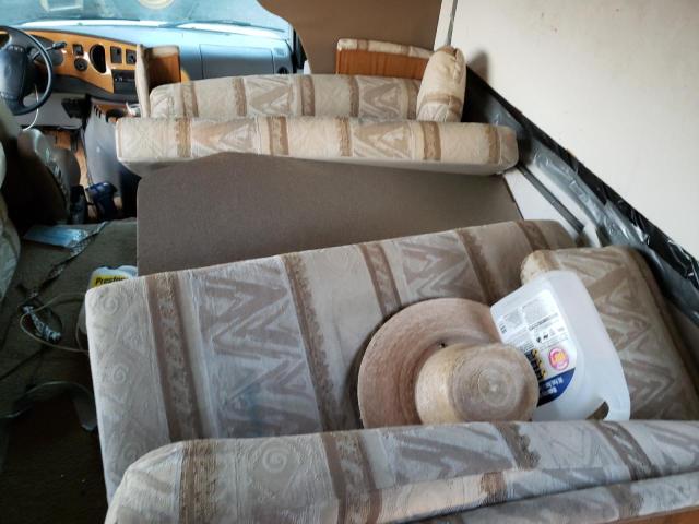 Photo 10 from auction – 2000 FORD MOTORHOME with VIN 1FDXE45S2YHA60680