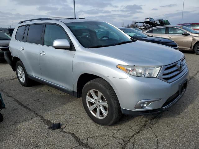 Photo 4 from auction – 2011 TOYOTA HIGHLANDER with VIN 5TDBK3EH4BS072323