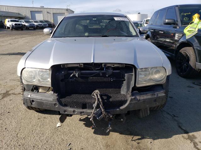 Photo 5 from auction – 2006 CHRYSLER 300C with VIN 2C3KA63H76H221534
