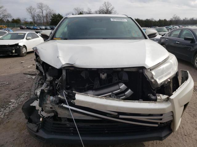 Photo 5 from auction – 2017 TOYOTA HIGHLANDER with VIN 5TDKZRFH4HS215714