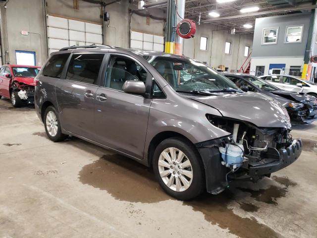 Photo 4 from auction – 2015 TOYOTA SIENNA XLE with VIN 5TDDK3DC1FS124303