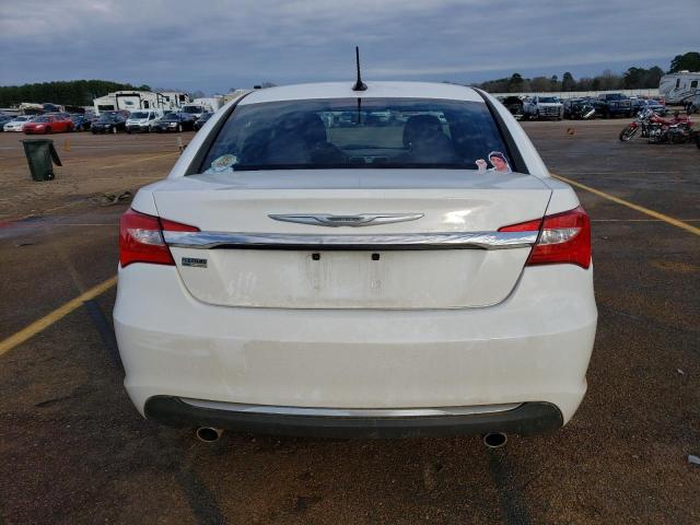 Photo 6 from auction – 2013 CHRYSLER 200 TOURIN with VIN 1C3CCBBG2DN678028