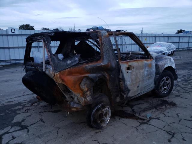 Photo 3 from auction – 2000 CHEVROLET TRACKER with VIN 2CNBJ18C1Y6917392
