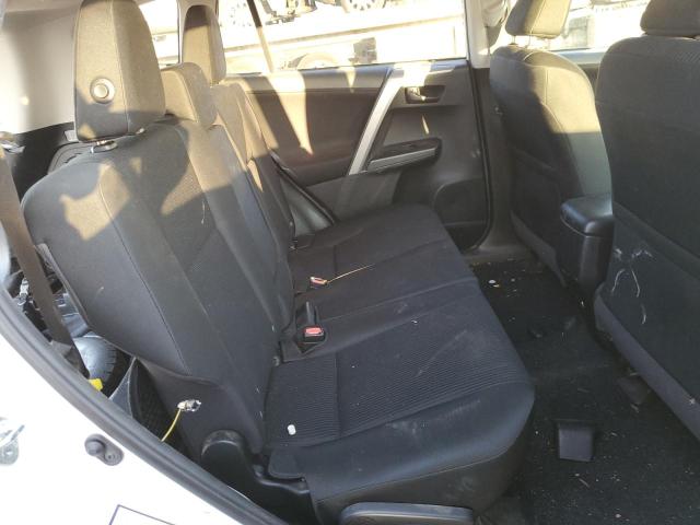 Photo 10 from auction – 2018 TOYOTA RAV4 LE with VIN 2T3BFREV7JW787266