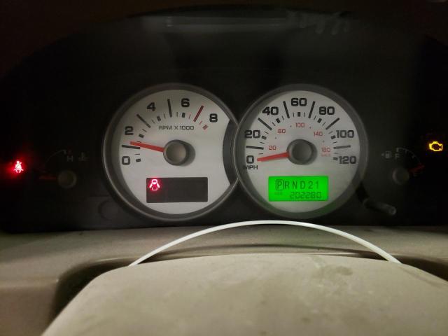 Photo 9 from auction – 2005 FORD ESCAPE XLT with VIN 1FMYU93115KA49618
