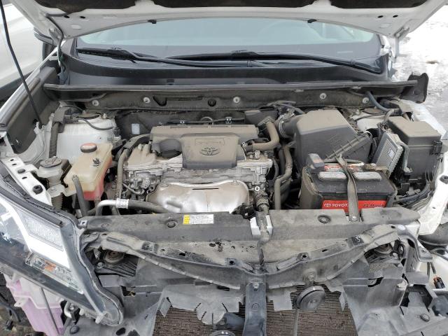Photo 11 from auction – 2015 TOYOTA RAV4 XLE with VIN JTMRFREV4FD139211