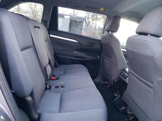 Photo 11 from auction – 2019 TOYOTA HIGHLANDER with VIN 5TDBGRFH3KS073885