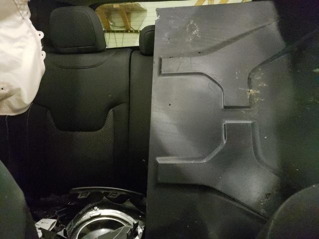 Photo 10 from auction – 2016 JEEP RENEGADE L with VIN ZACCJBBW8GPD06696
