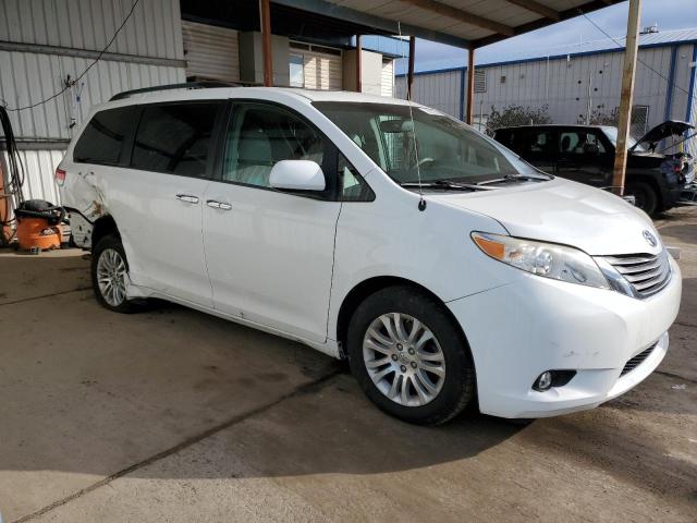 Photo 4 from auction – 2013 TOYOTA SIENNA XLE with VIN 5TDYK3DC4DS377601
