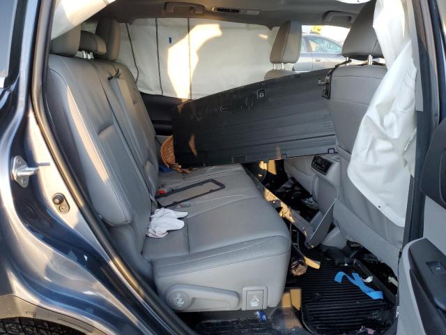 Photo 11 from auction – 2018 TOYOTA HIGHLANDER with VIN 5TDJZRFH5JS853214