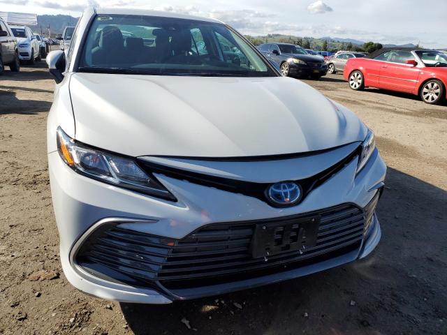 Photo 5 from auction – 2022 TOYOTA CAMRY LE with VIN 4T1C31AK2NU035807