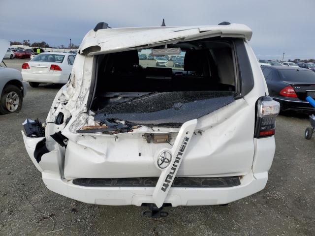 Photo 6 from auction – 2019 TOYOTA 4RUNNER SR with VIN JTEBU5JRXK5681325