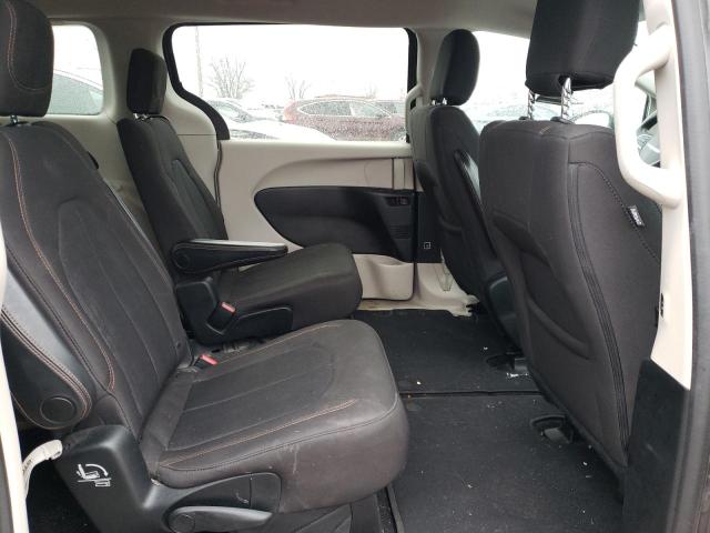 Photo 11 from auction – 2017 CHRYSLER PACIFICA T with VIN 2C4RC1DG3HR720115