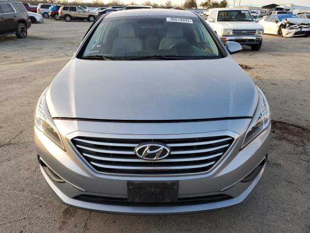 Photo 5 from auction – 2017 HYUNDAI SONATA SE with VIN 5NPE24AF4HH483419