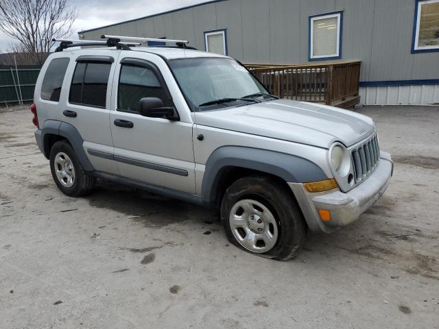 Photo 4 from auction – 2005 JEEP LIBERTY SP with VIN 1J4GL48K45W714814