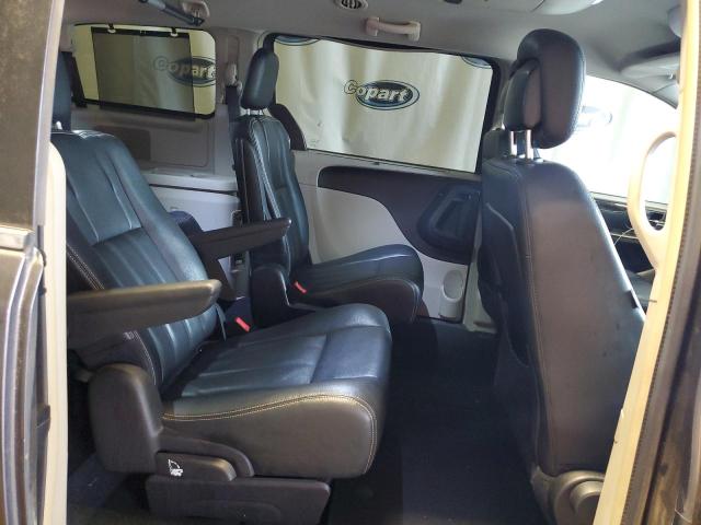 Photo 11 from auction – 2016 CHRYSLER TOWN & COU with VIN 2C4RC1BG2GR239726