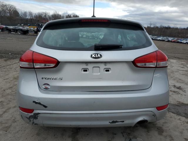 Photo 6 from auction – 2017 KIA FORTE LX with VIN KNAFK5A81H5727827