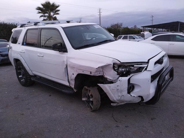 Photo 4 from auction – 2016 TOYOTA 4RUNNER SR with VIN JTEBU5JR2G5355977