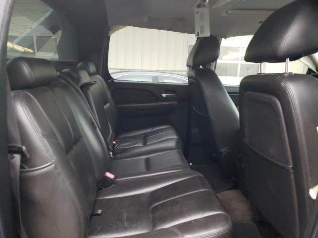 Photo 10 from auction – 2010 CHEVROLET AVALANCHE with VIN 3GNVKFE01AG128375
