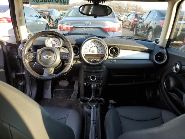 Photo 8 from auction – 2011 MINI COOPER CLU with VIN WMWZF3C53BT187909