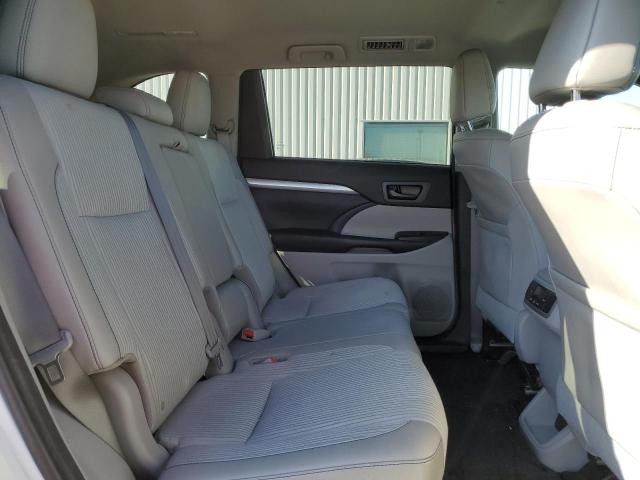Photo 11 from auction – 2016 TOYOTA HIGHLANDER with VIN 5TDZKRFH4GS183736