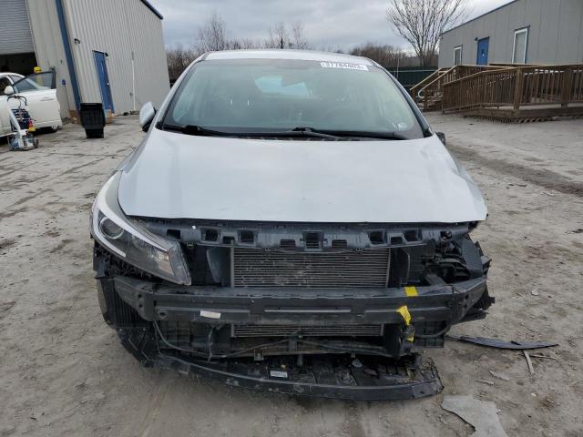 Photo 5 from auction – 2017 KIA FORTE LX with VIN KNAFK5A81H5727827