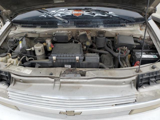 Photo 12 from auction – 2001 CHEVROLET ASTRO with VIN 1GNDM19W41B118956