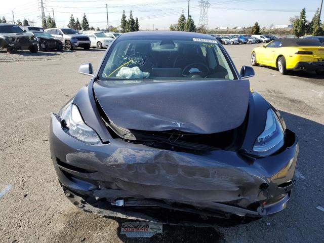 Photo 5 from auction – 2018 TESLA MODEL 3 with VIN 5YJ3E1EA1JF012747