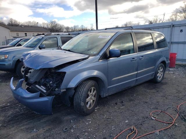 CHRYSLER TOWN & COU 2011 with VIN 2A4RR5DG7BR781104 - Photo from auction