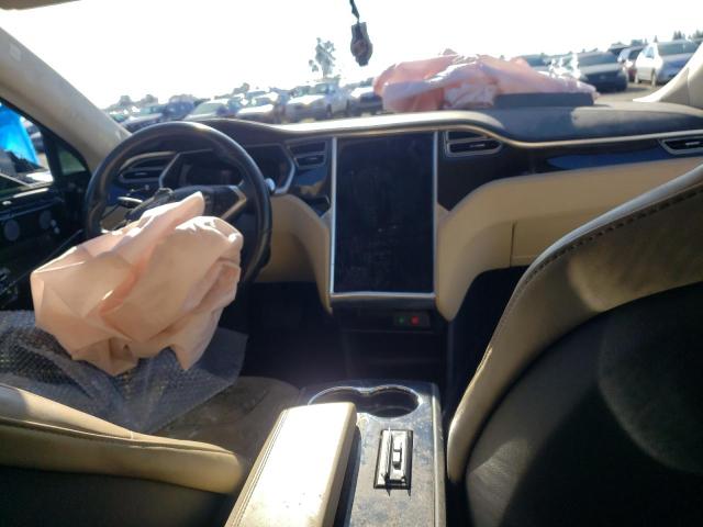 Photo 8 from auction – 2013 TESLA MODEL S with VIN 5YJSA1CNXDFP25681