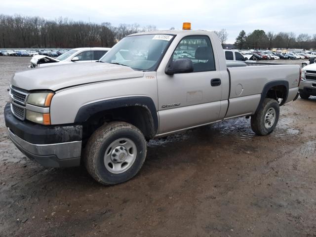 CHEVROLET SILVERADO 2005 with VIN 1GCGK24U55E260650 - Photo from auction