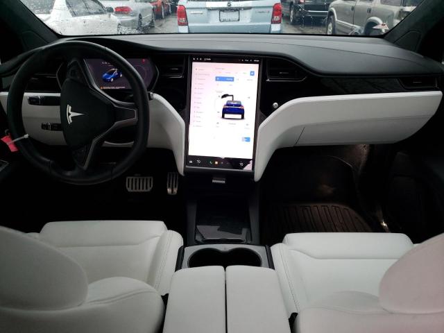 Photo 8 from auction – 2020 TESLA MODEL X with VIN 5YJXCAE27LF223258