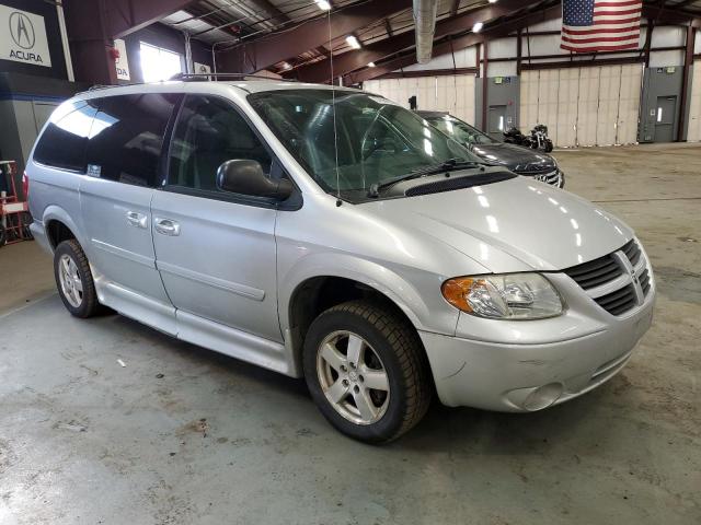 Photo 4 from auction – 2005 DODGE GRAND CARA with VIN 2D4GP44L25R318403