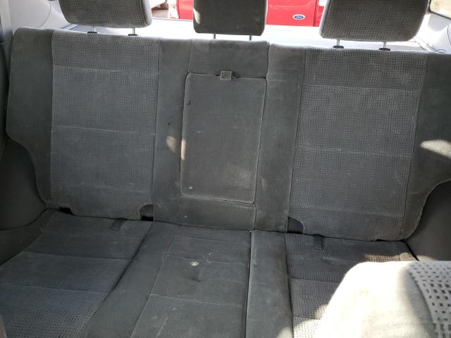 Photo 10 from auction – 2004 KIA SORENTO EX with VIN KNDJC733645234985
