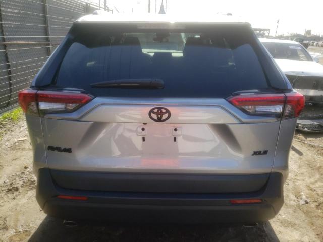Photo 6 from auction – 2019 TOYOTA RAV4 XLE with VIN 2T3W1RFV2KC027800