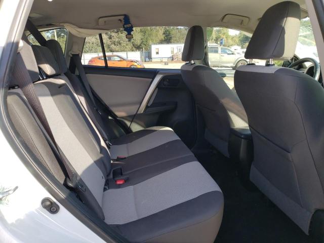 Photo 10 from auction – 2015 TOYOTA RAV4 LE with VIN JTMZFREV2FJ049640