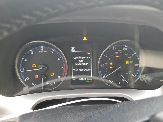 Photo 9 from auction – 2018 TOYOTA RAV4 ADVEN with VIN JTMWFREV9JD117975
