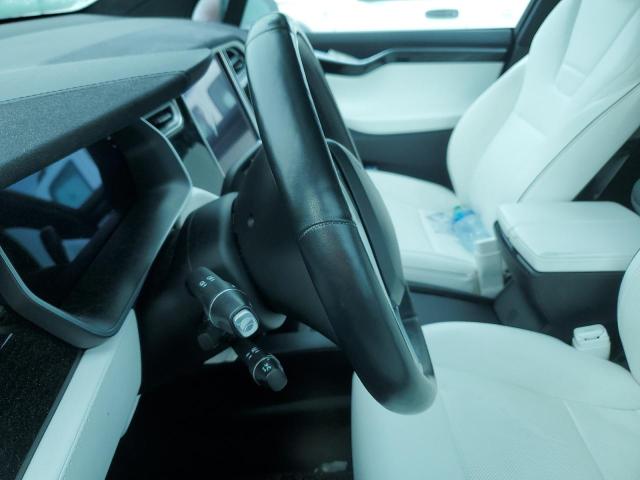 Photo 9 from auction – 2016 TESLA MODEL X with VIN 5YJXCAE24GF030104