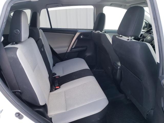 Photo 11 from auction – 2017 TOYOTA RAV4 HV LE with VIN JTMRJREV4HD070084