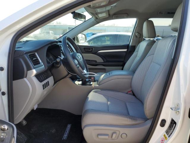 Photo 7 from auction – 2016 TOYOTA HIGHLANDER with VIN 5TDZKRFH4GS183736